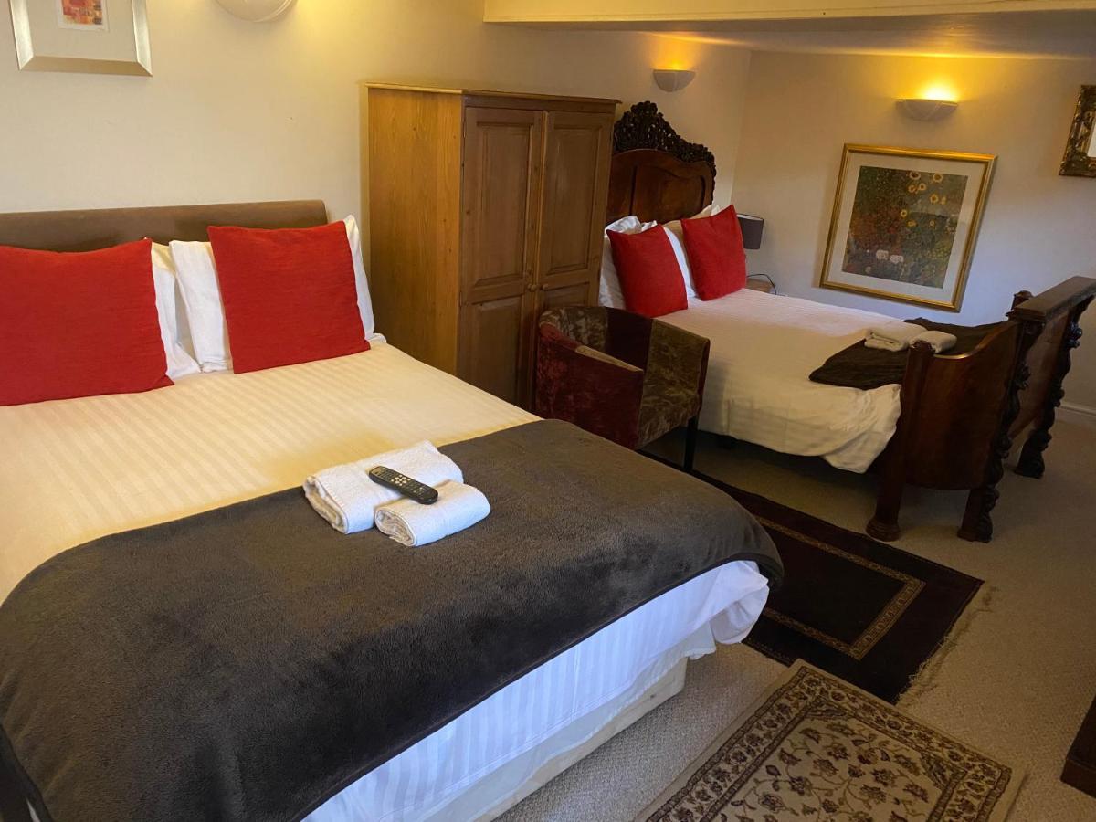 The Old Court Hotel Witney Esterno foto