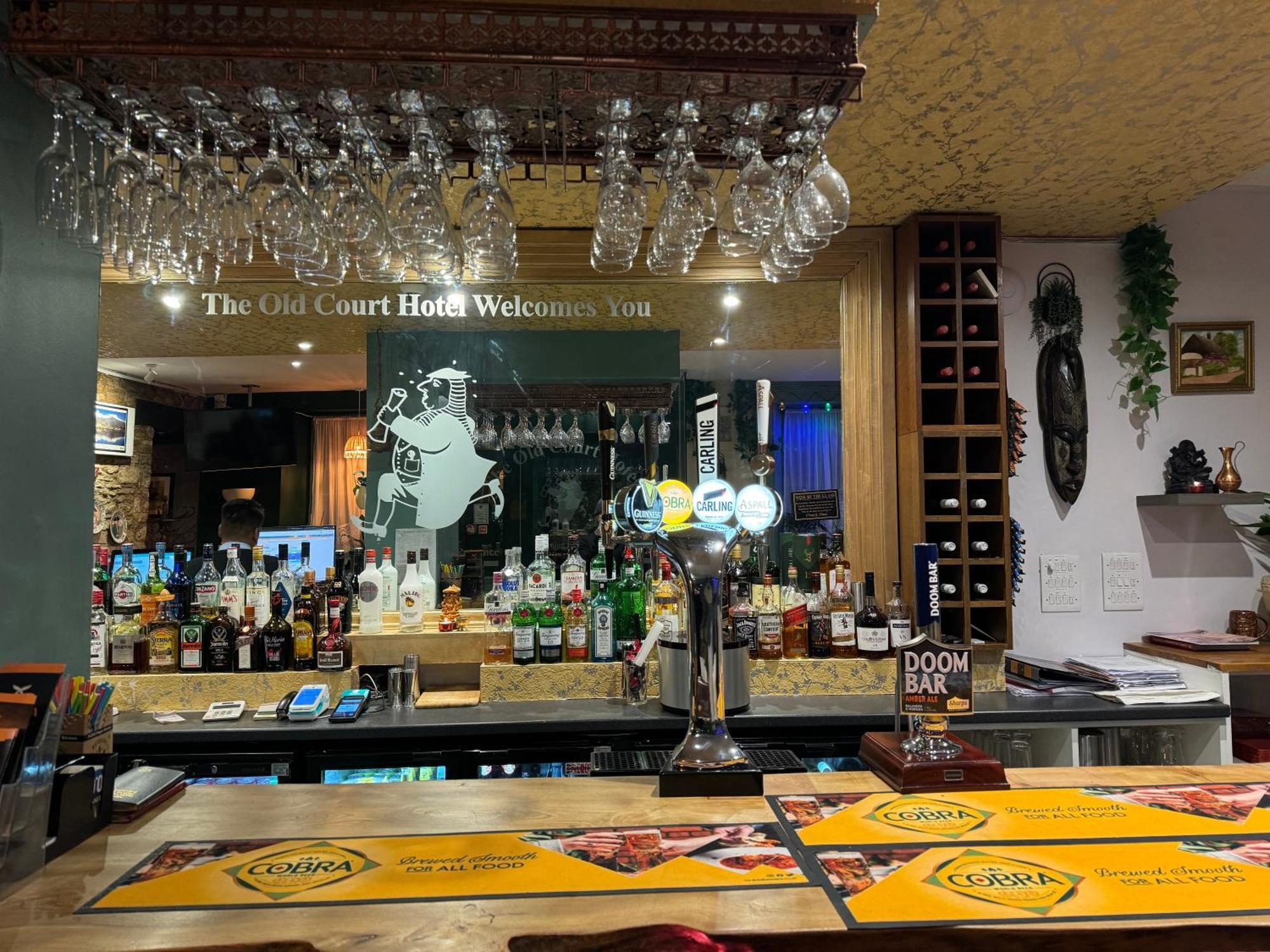 The Old Court Hotel Witney Esterno foto