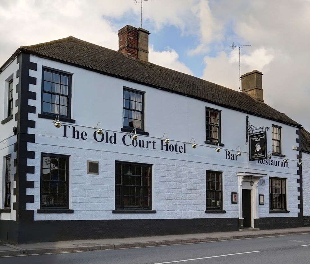 The Old Court Hotel Witney Esterno foto