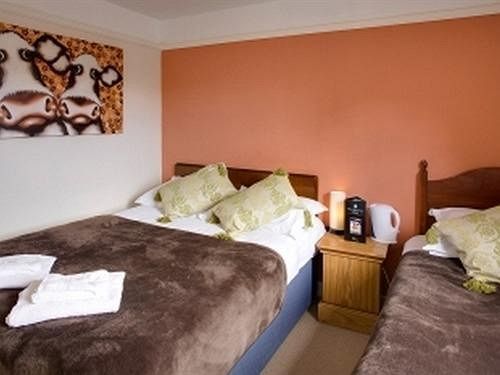 The Old Court Hotel Witney Esterno foto