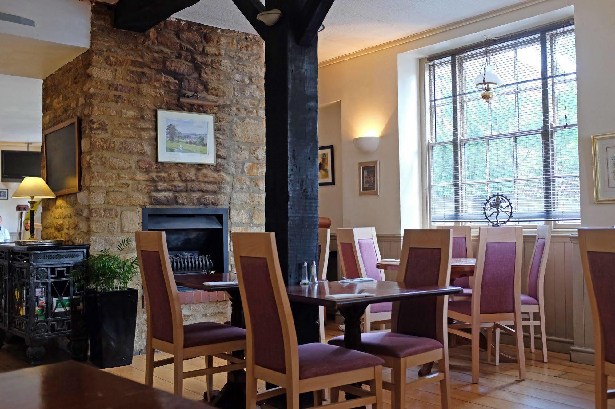 The Old Court Hotel Witney Esterno foto